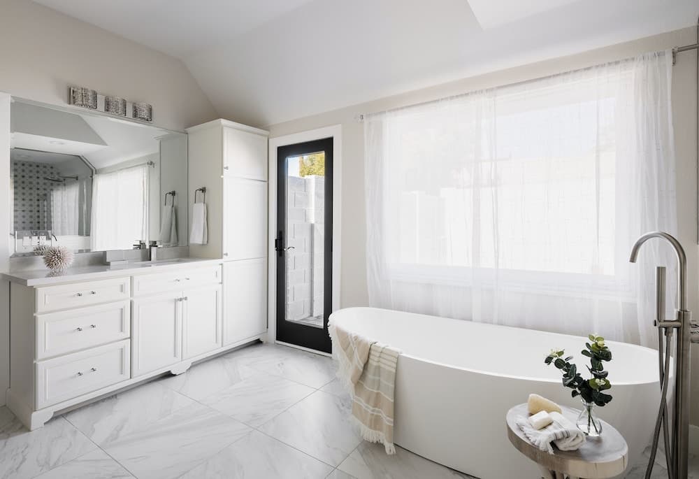 Majestic Mountain Mansion - Image 21