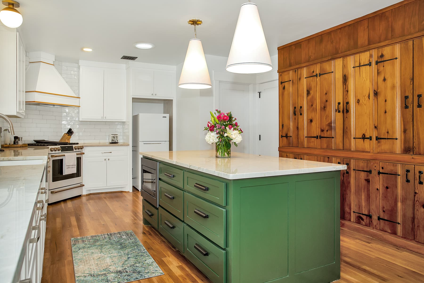 Majolica House - Image 3