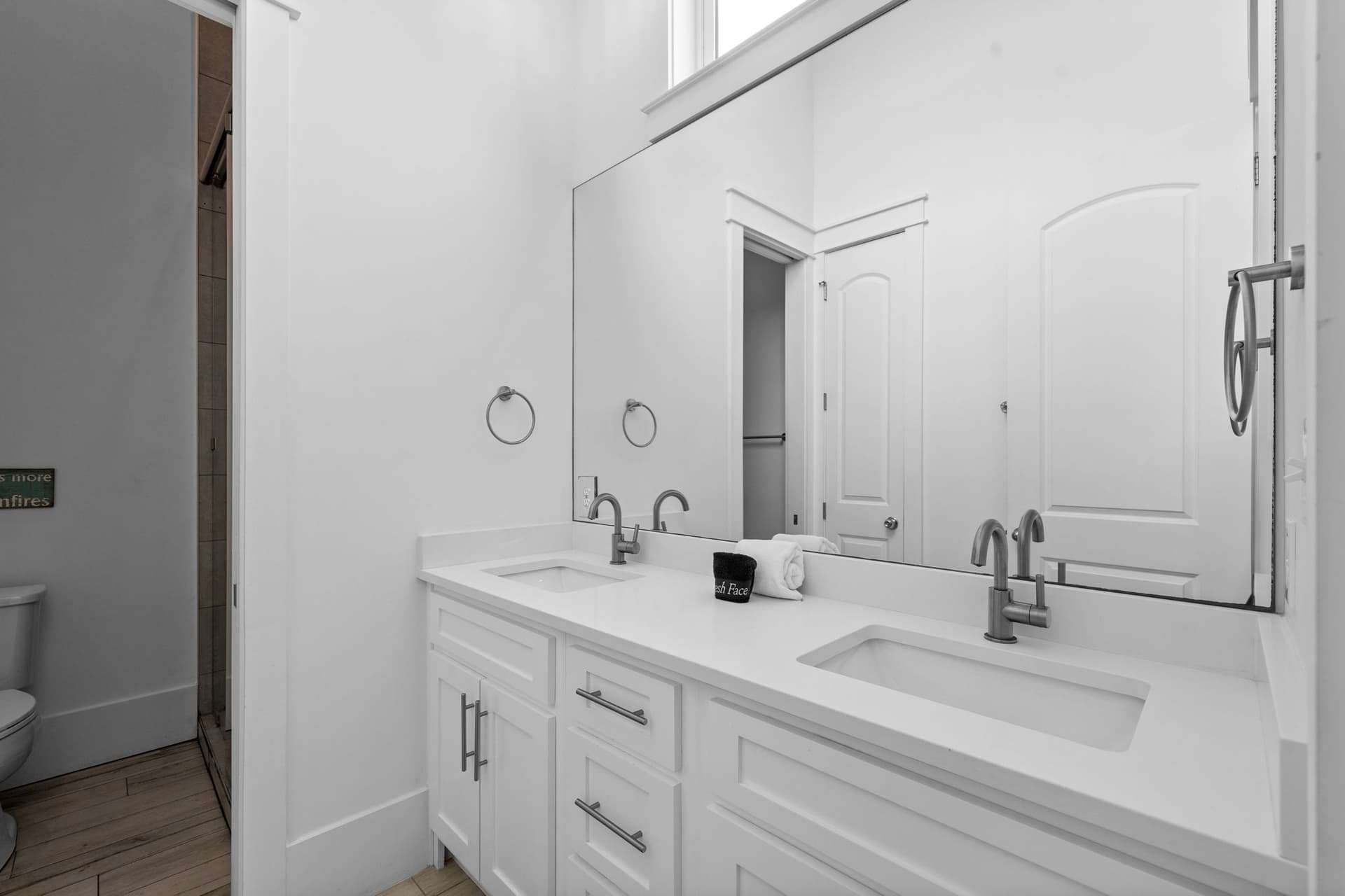 Mala House - Image 27