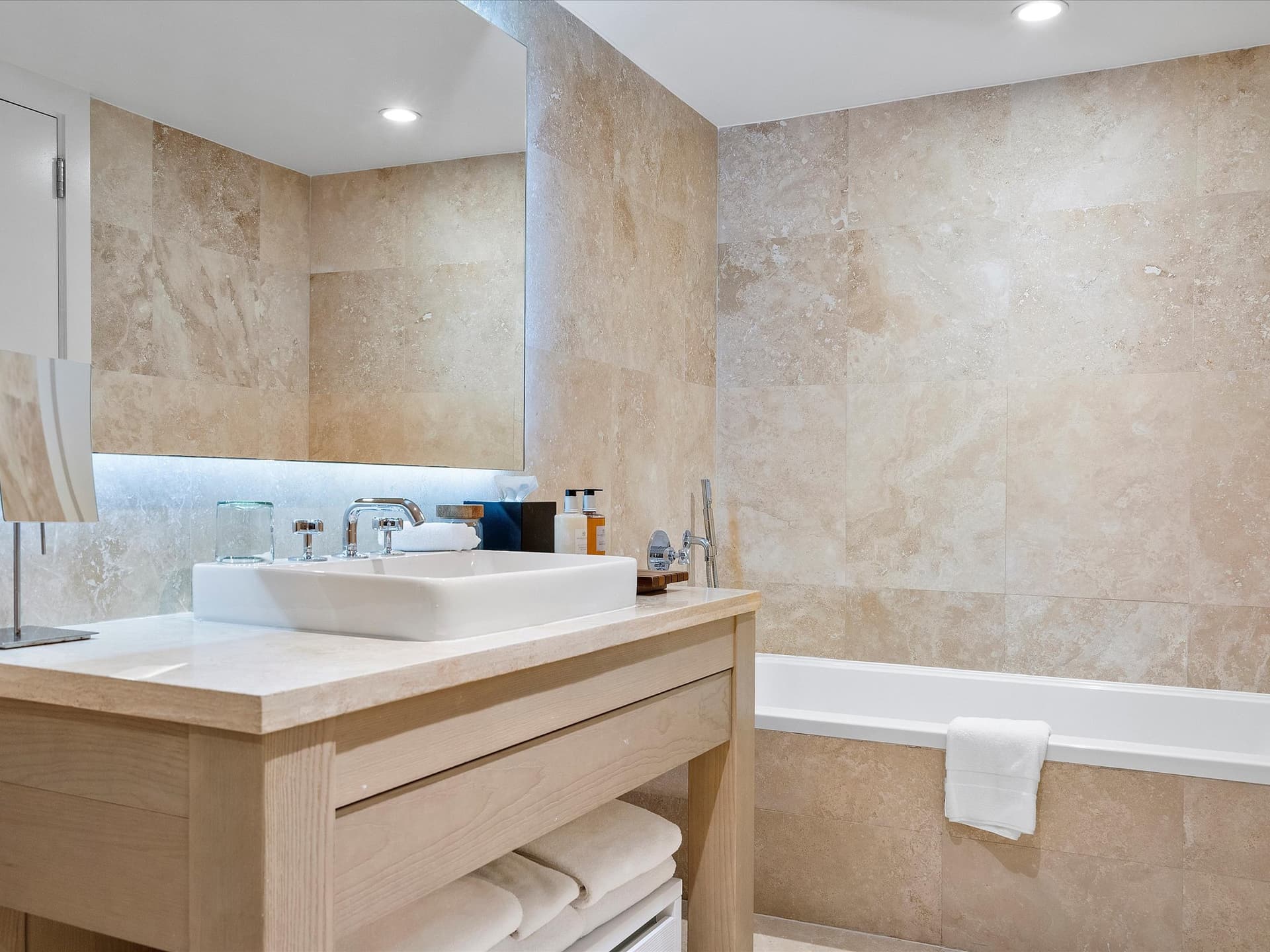 Mar Y Luna - Image 27