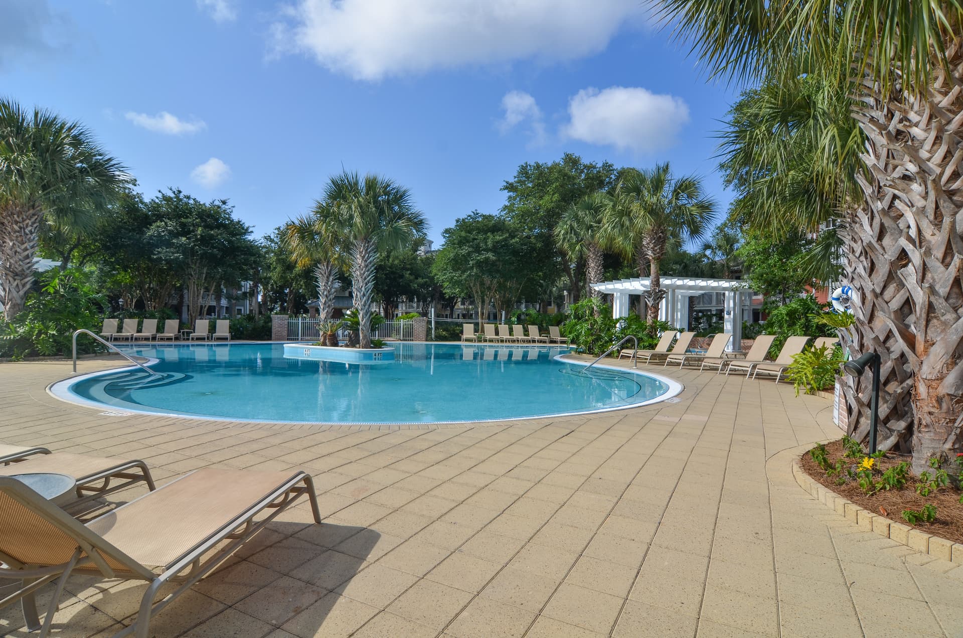 Wharf Residence - Image 12