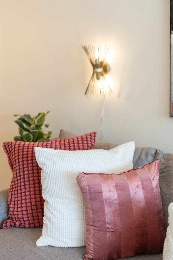 Maya Motel - Image 33