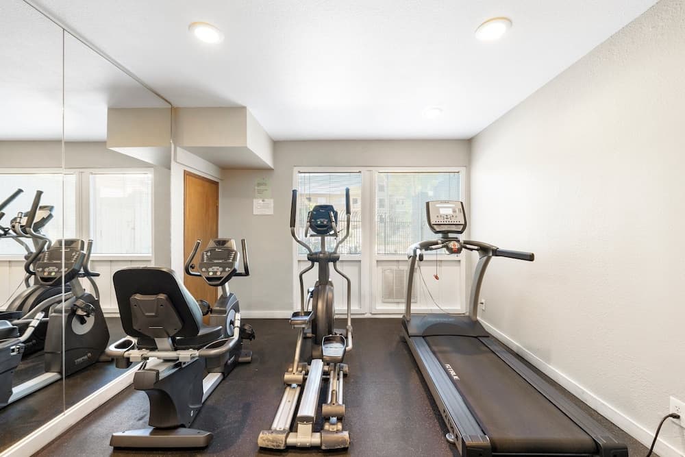 Maya Motel - Image 53