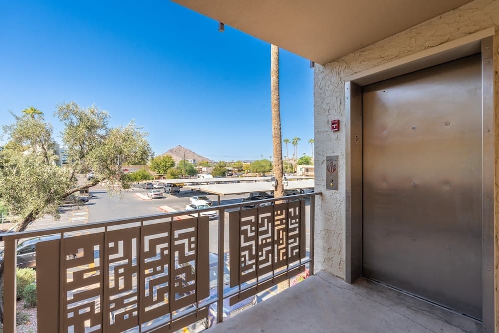 Maya Motel - Image 54