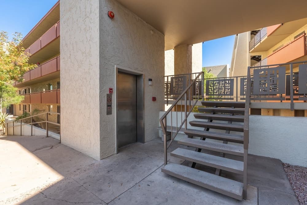 Maya Motel - Image 59