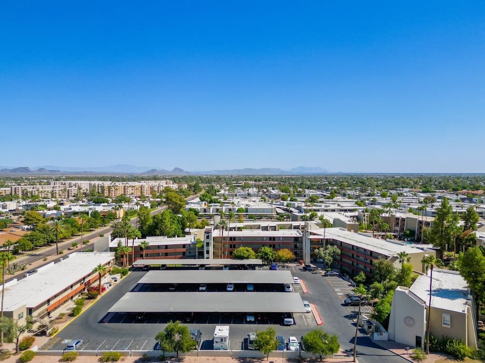 Maya Motel - Image 65