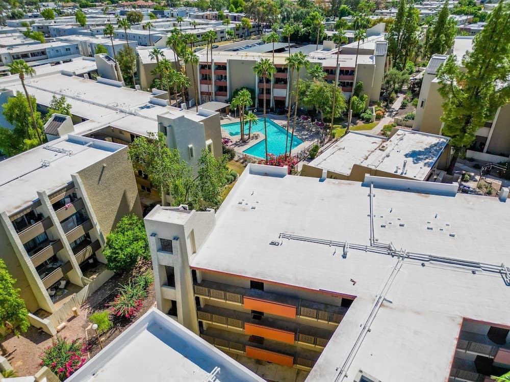 Maya Motel - Image 70