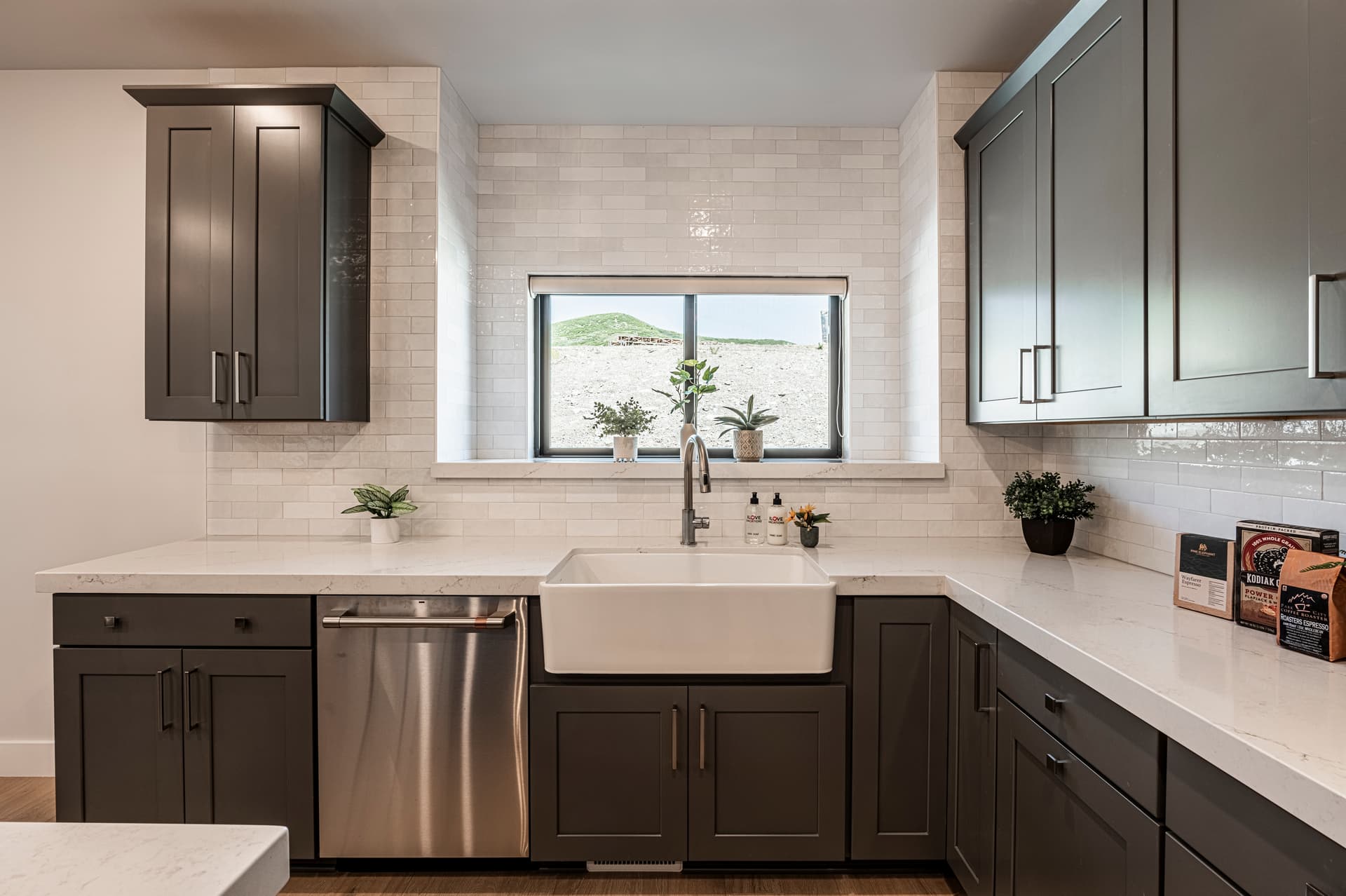 Mayflower Deer Tracks - Image 12