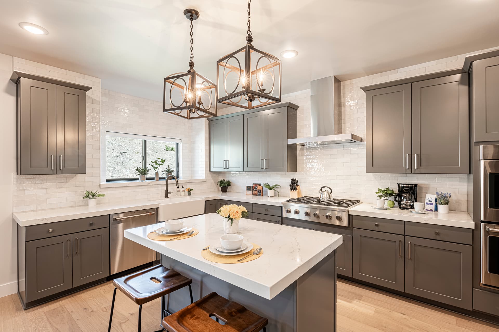 Mayflower Deer Tracks - Image 9