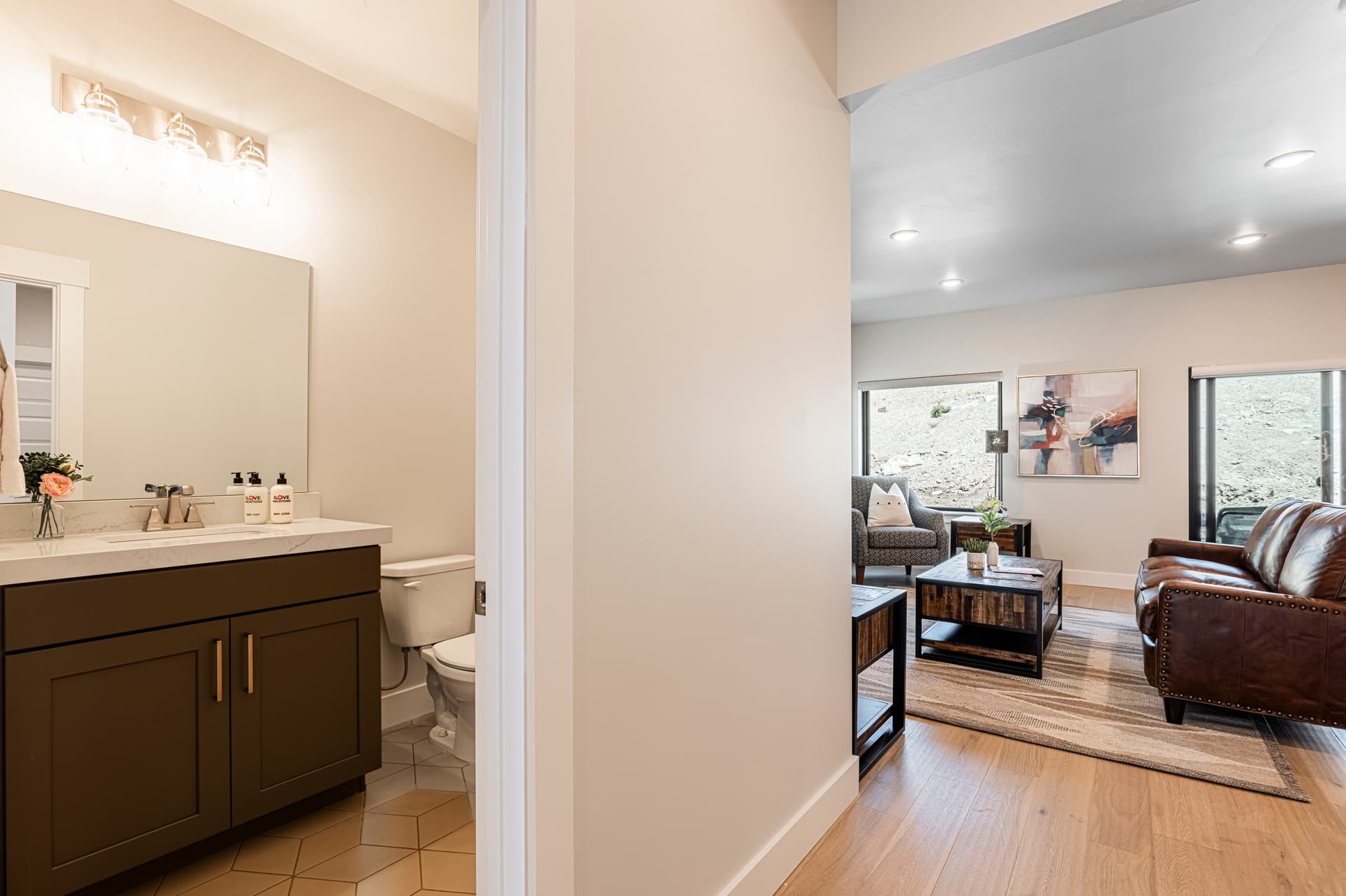 Mayflower Deer Tracks - Image 42