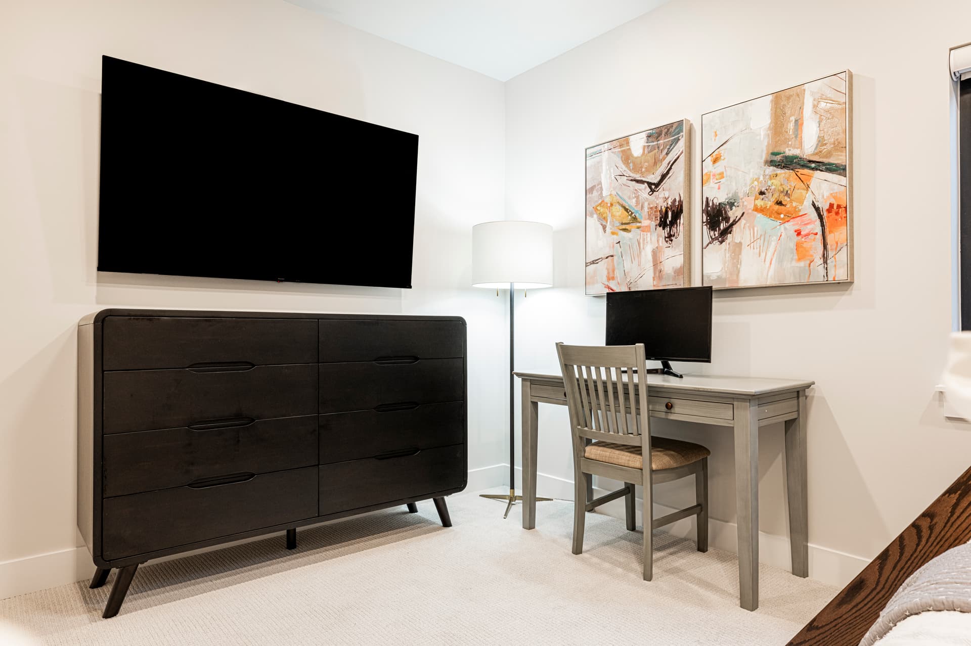 Mayflower Deer Tracks - Image 27