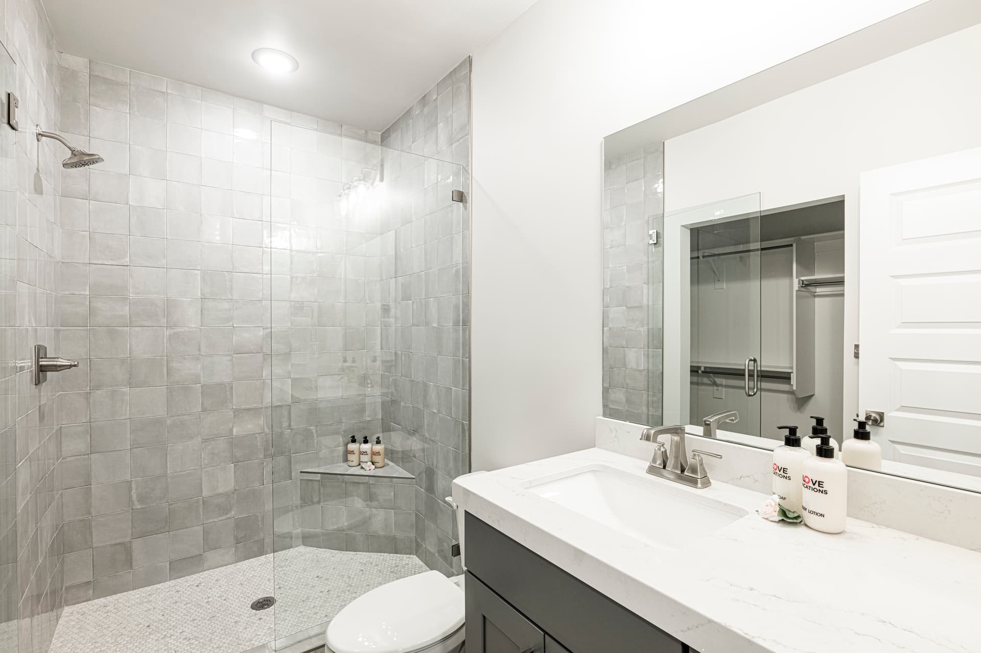 Mayflower Deer Tracks - Image 41