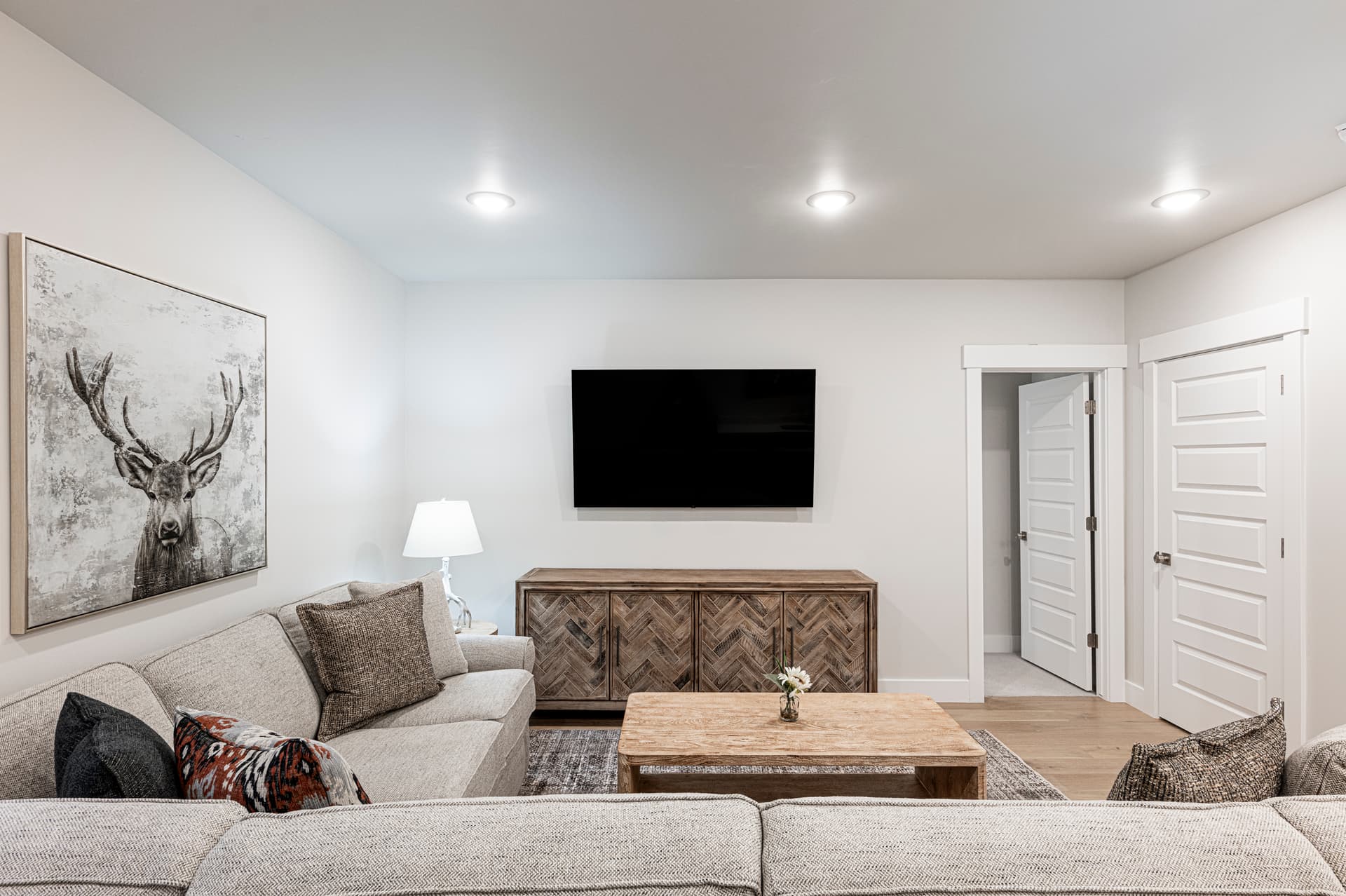 Mayflower Deer Tracks - Image 29