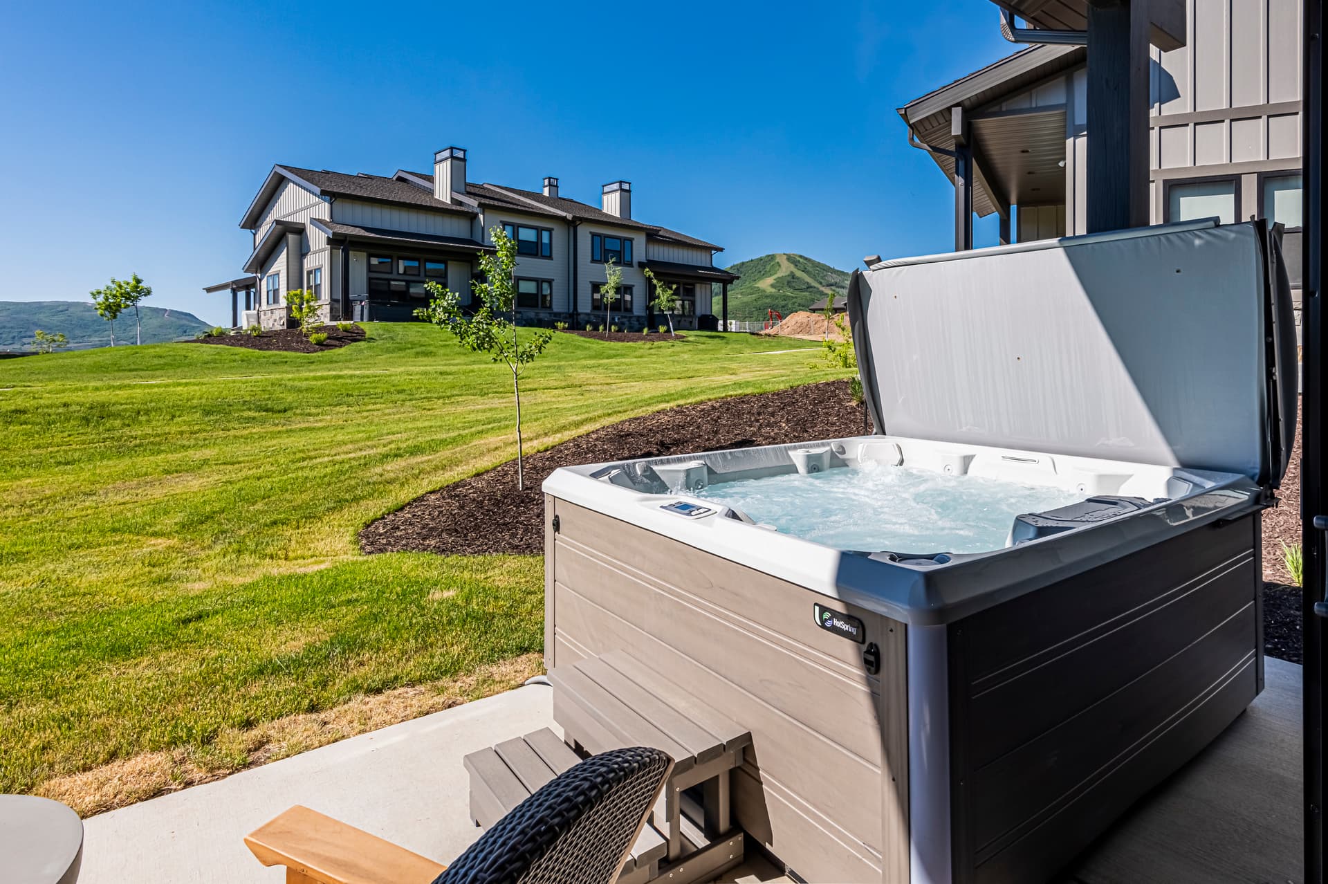 Mayflower Lakeside #1015 - Image 2