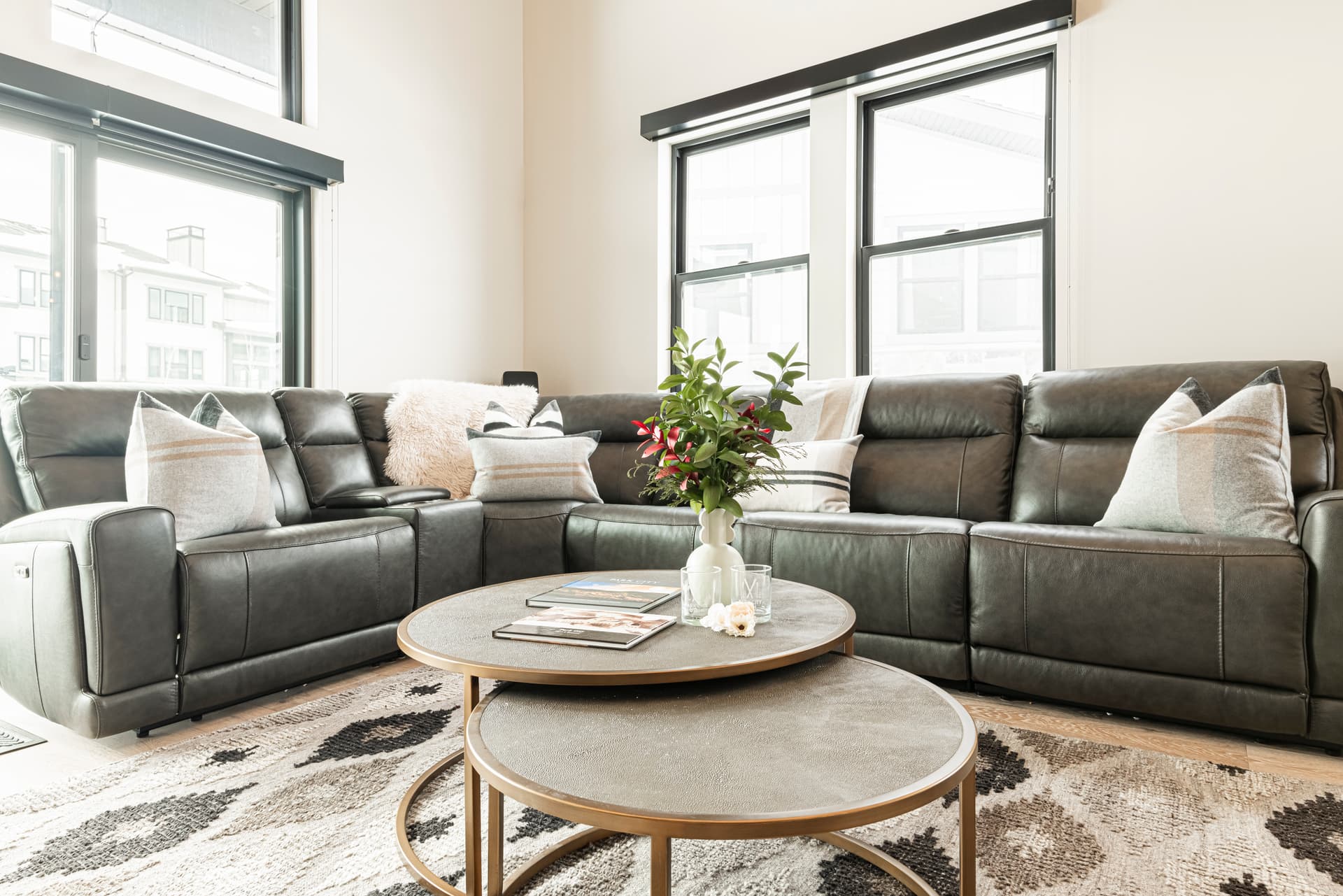 Mayflower Lakeside #1015 - Image 4