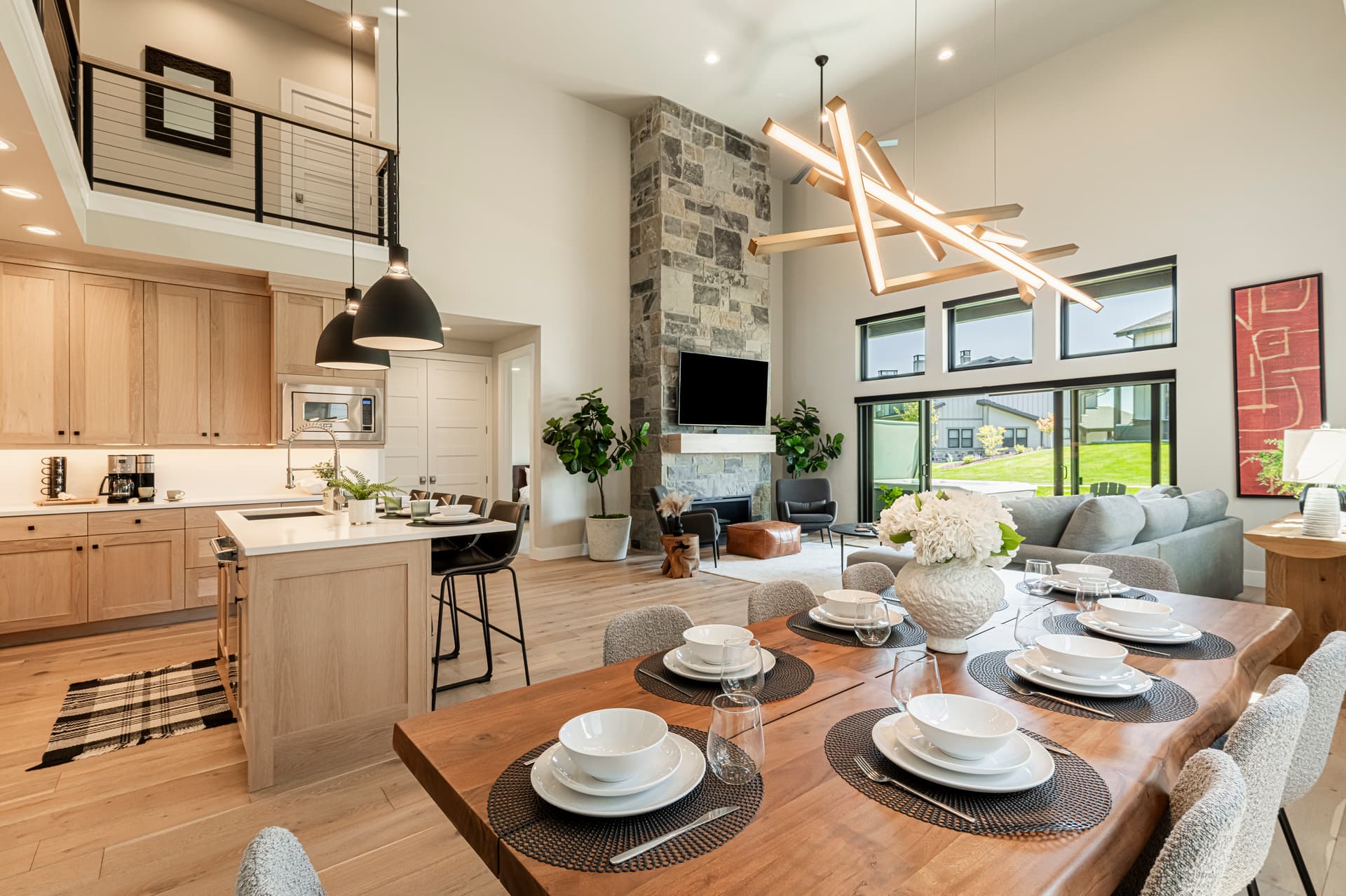 Mayflower Lakeside #1043 - Image 6