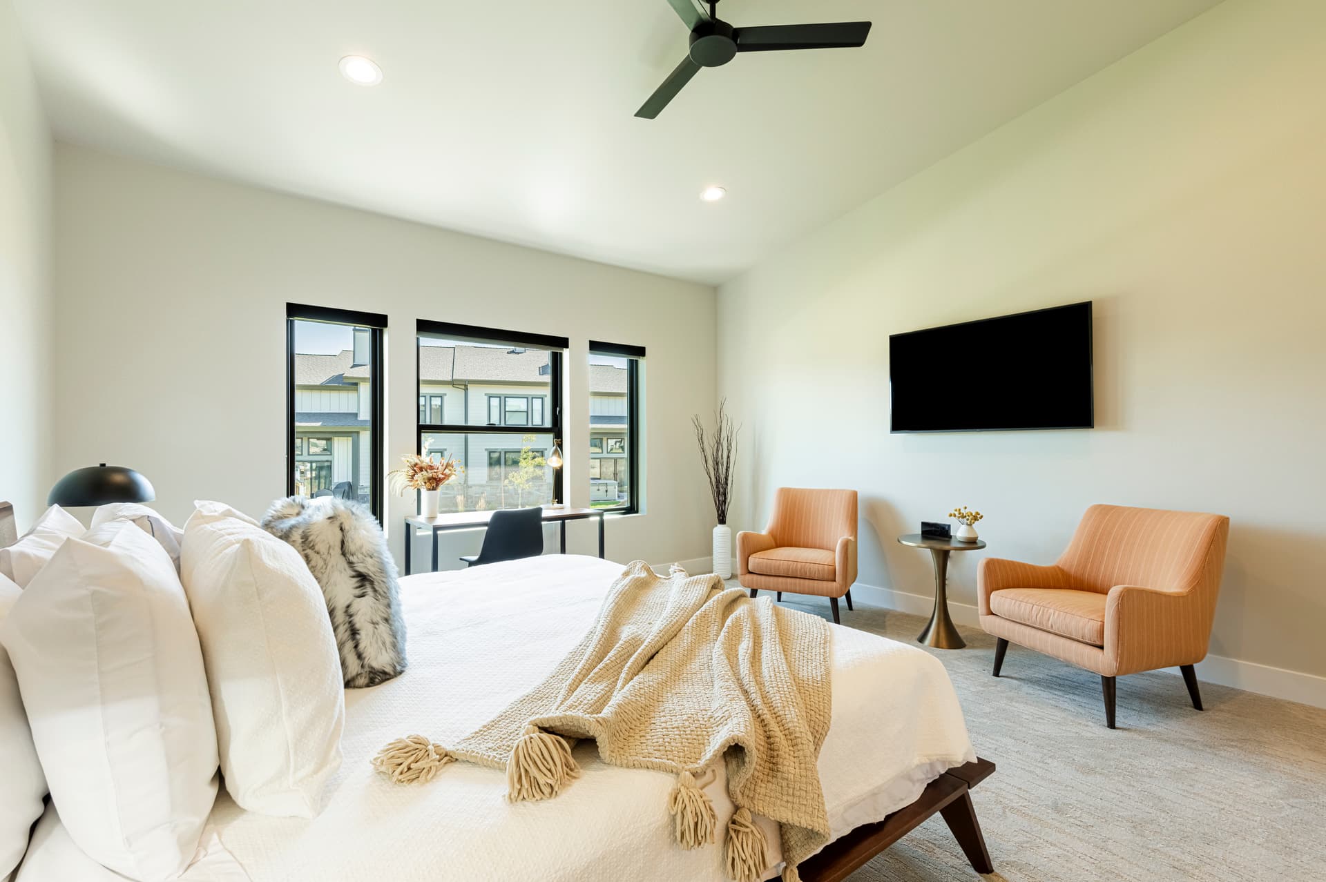 Mayflower Lakeside #1043 - Image 22