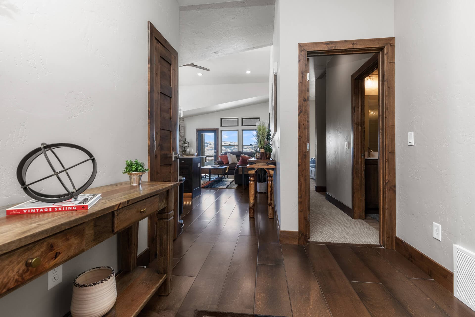 Mayflower Lakeside #1121-303 - Image 9