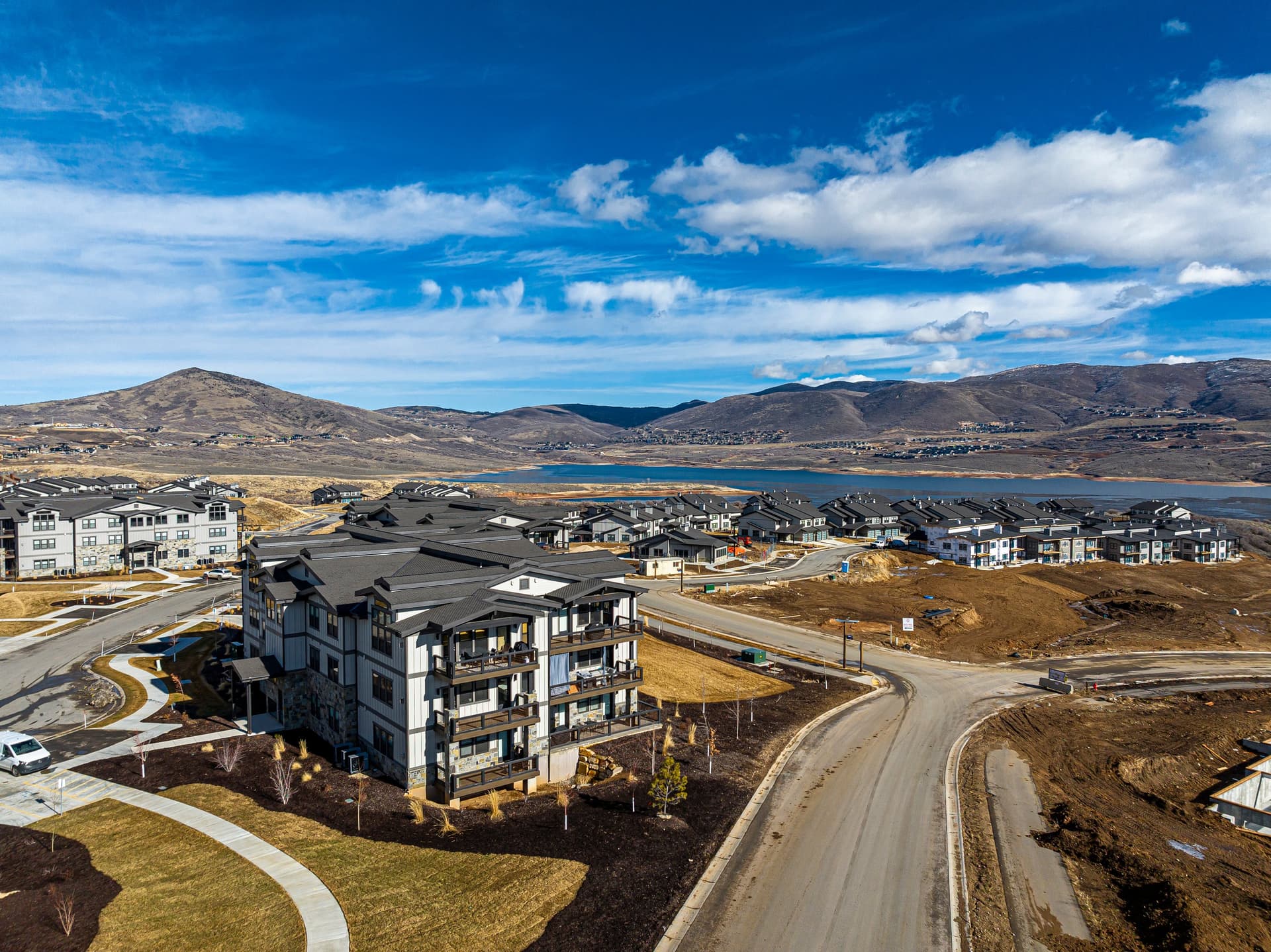 Mayflower Lakeside #45-202 - Image 2