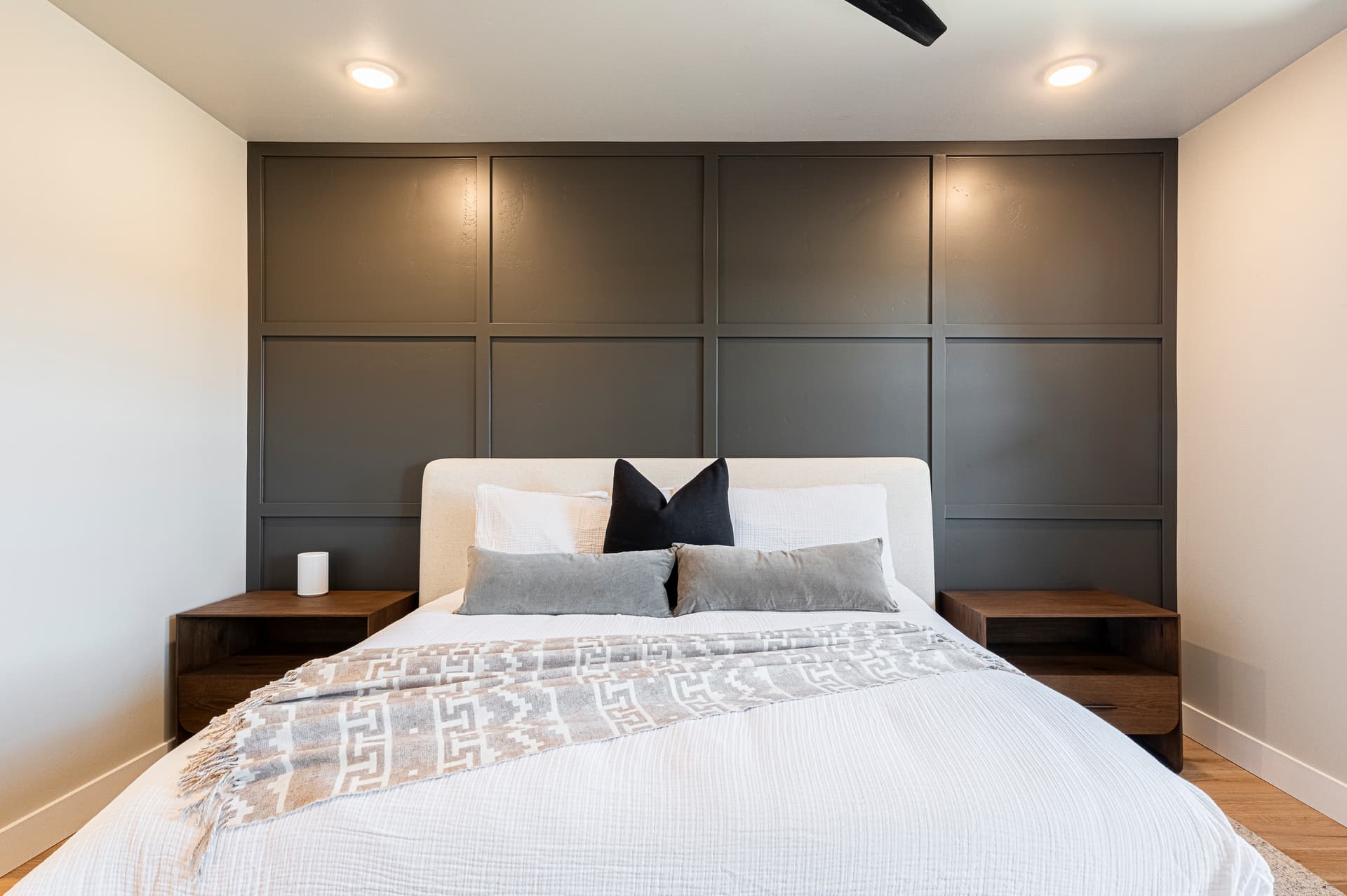 Lakeside Haven - Image 23