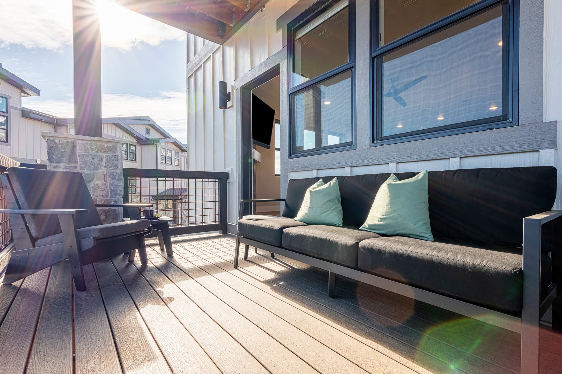 Lakeside Haven - Image 40