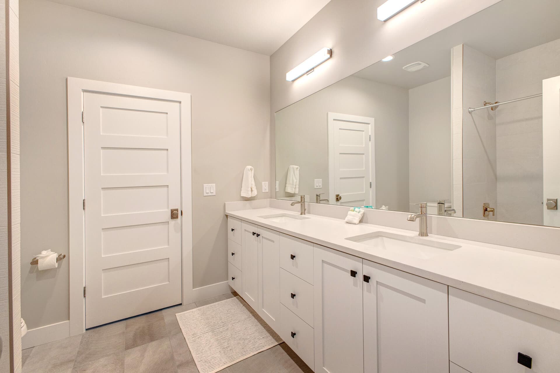 Mayflower Village #1032 - Image 28