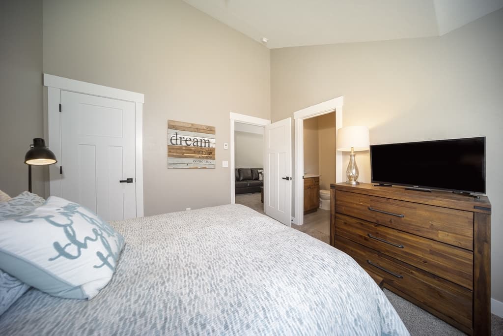 Homer’s Hideaway - Image 20