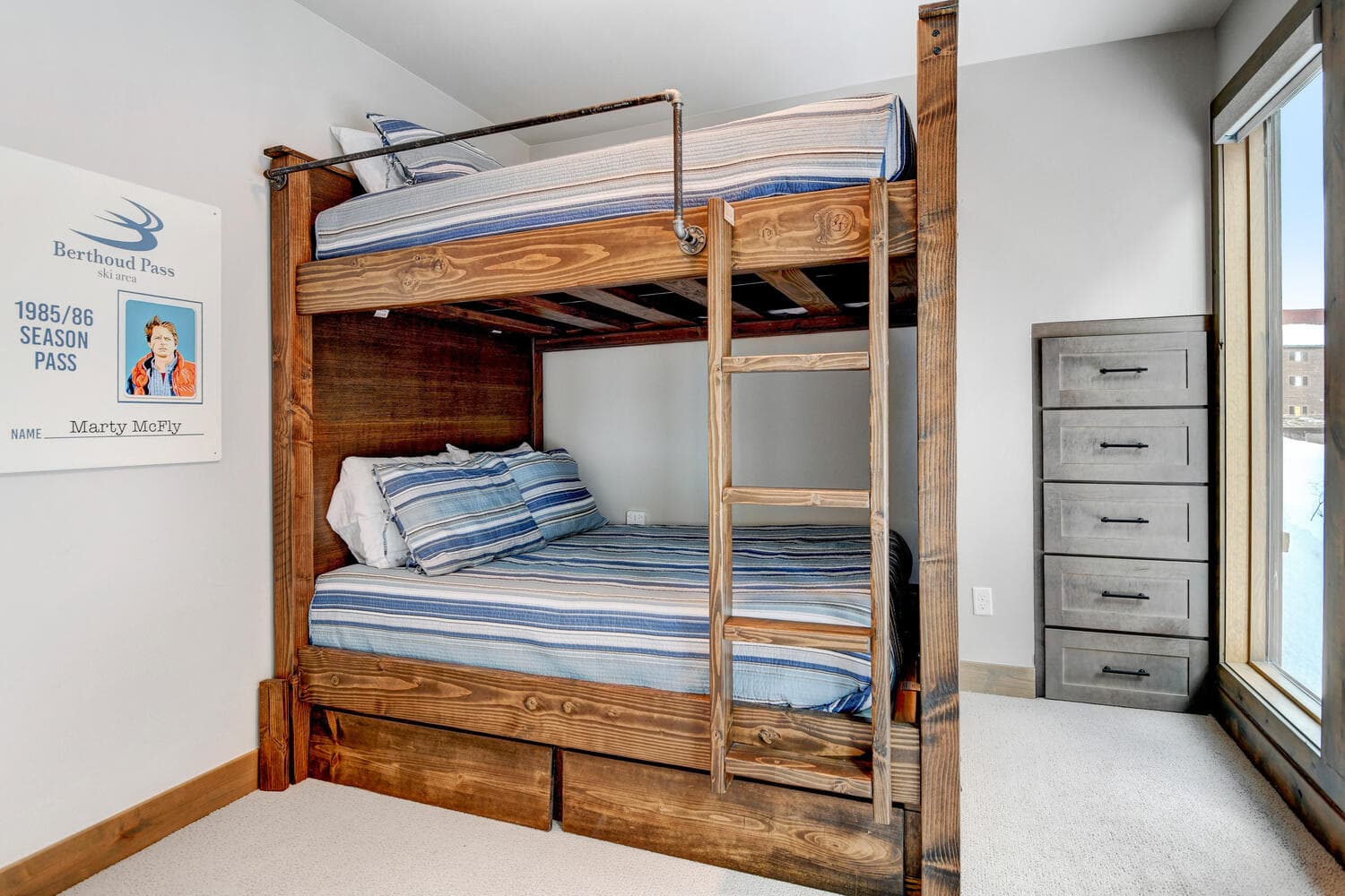 Meadow Glade Pond Chalet - Image 18