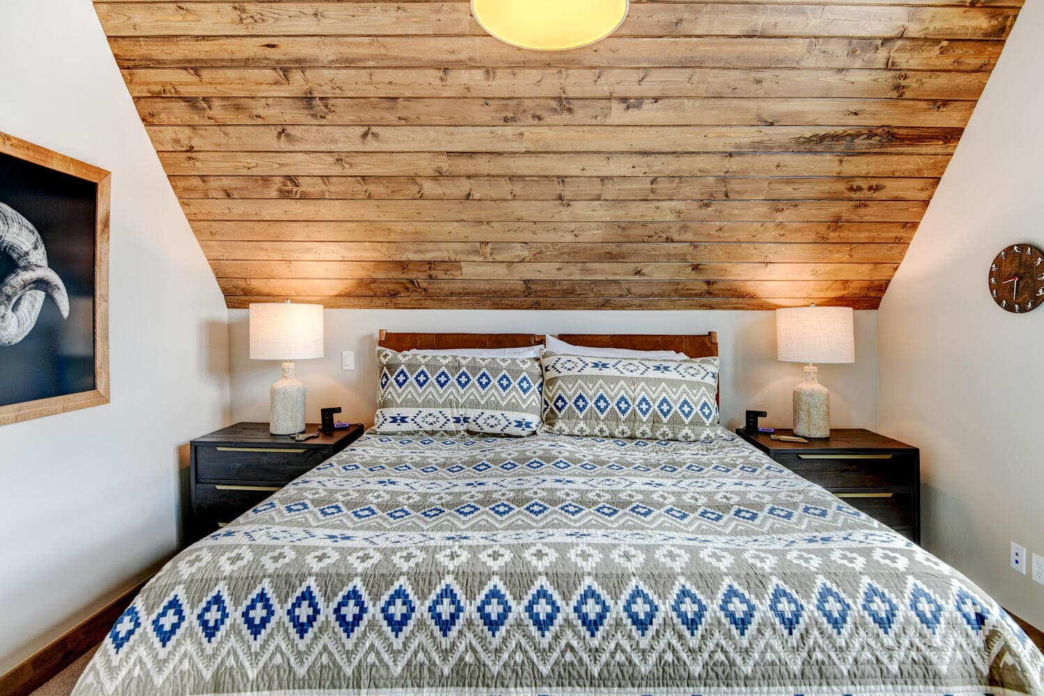 Meadow Glade Pond Chalet - Image 21