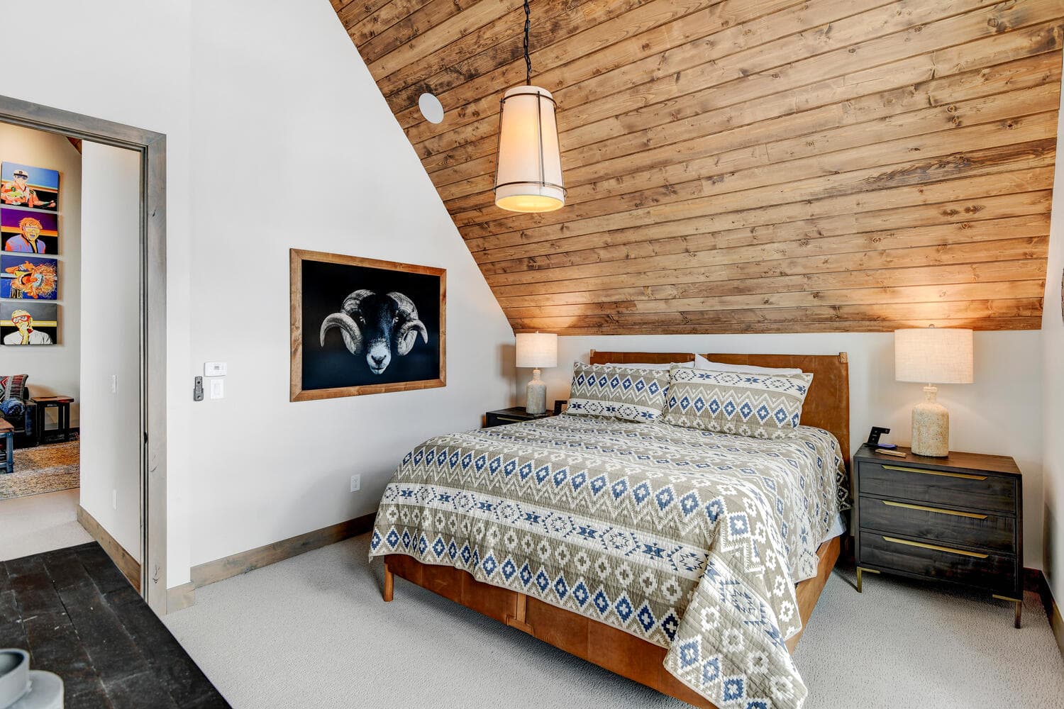 Meadow Glade Pond Chalet - Image 23