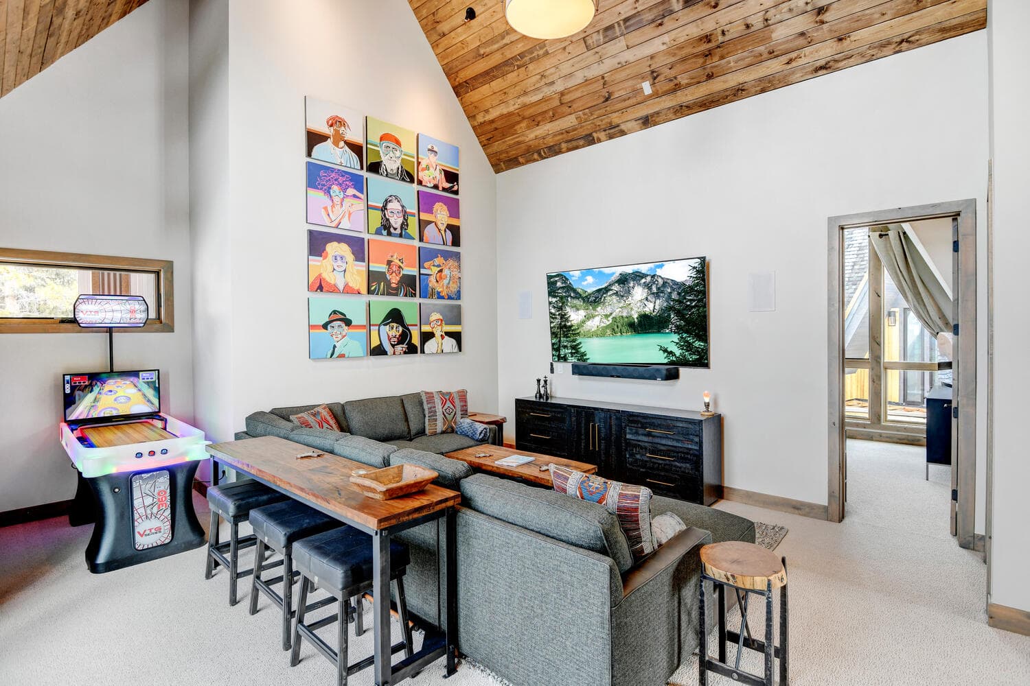 Meadow Glade Pond Chalet - Image 31