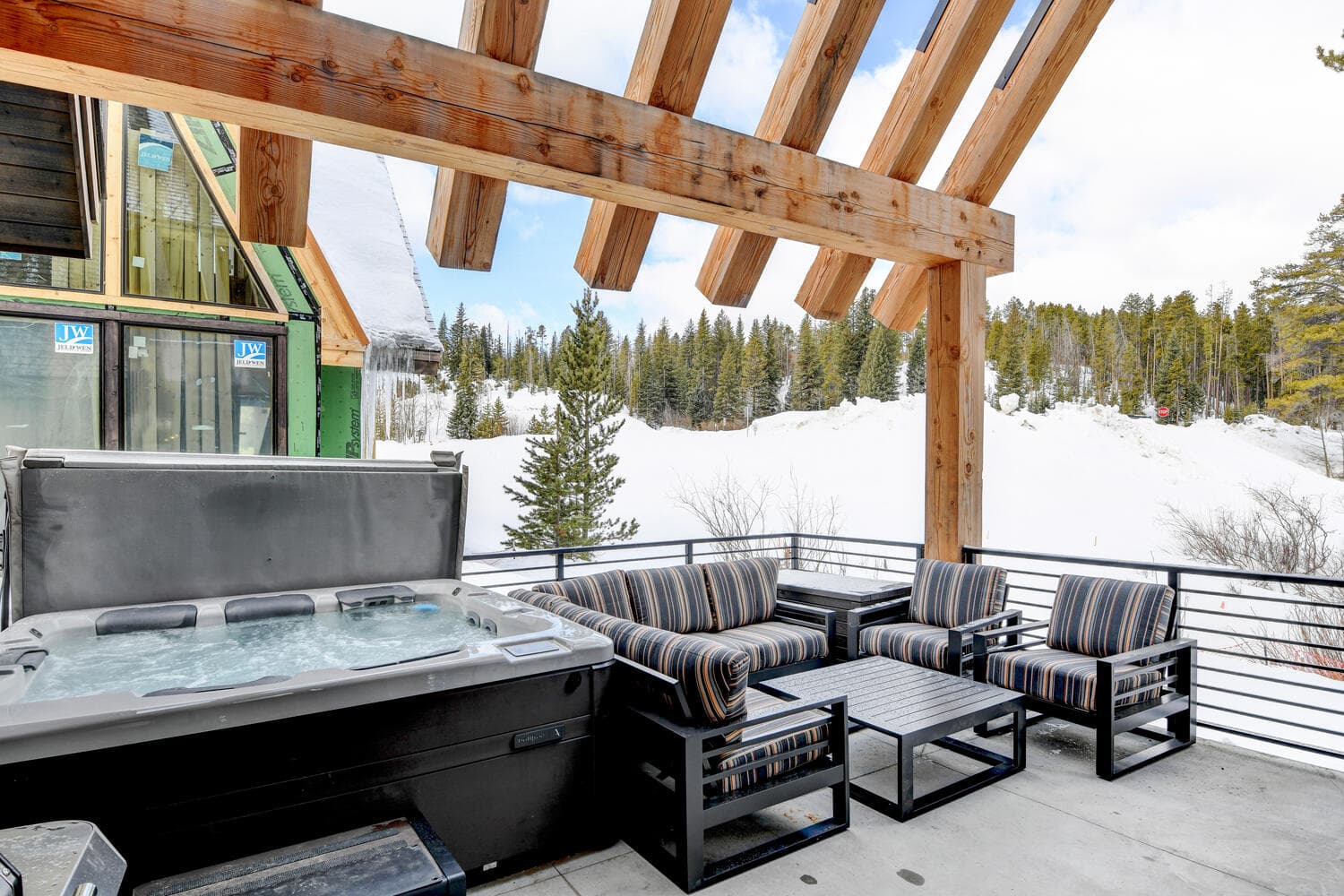 Meadow Glade Pond Chalet - Image 2