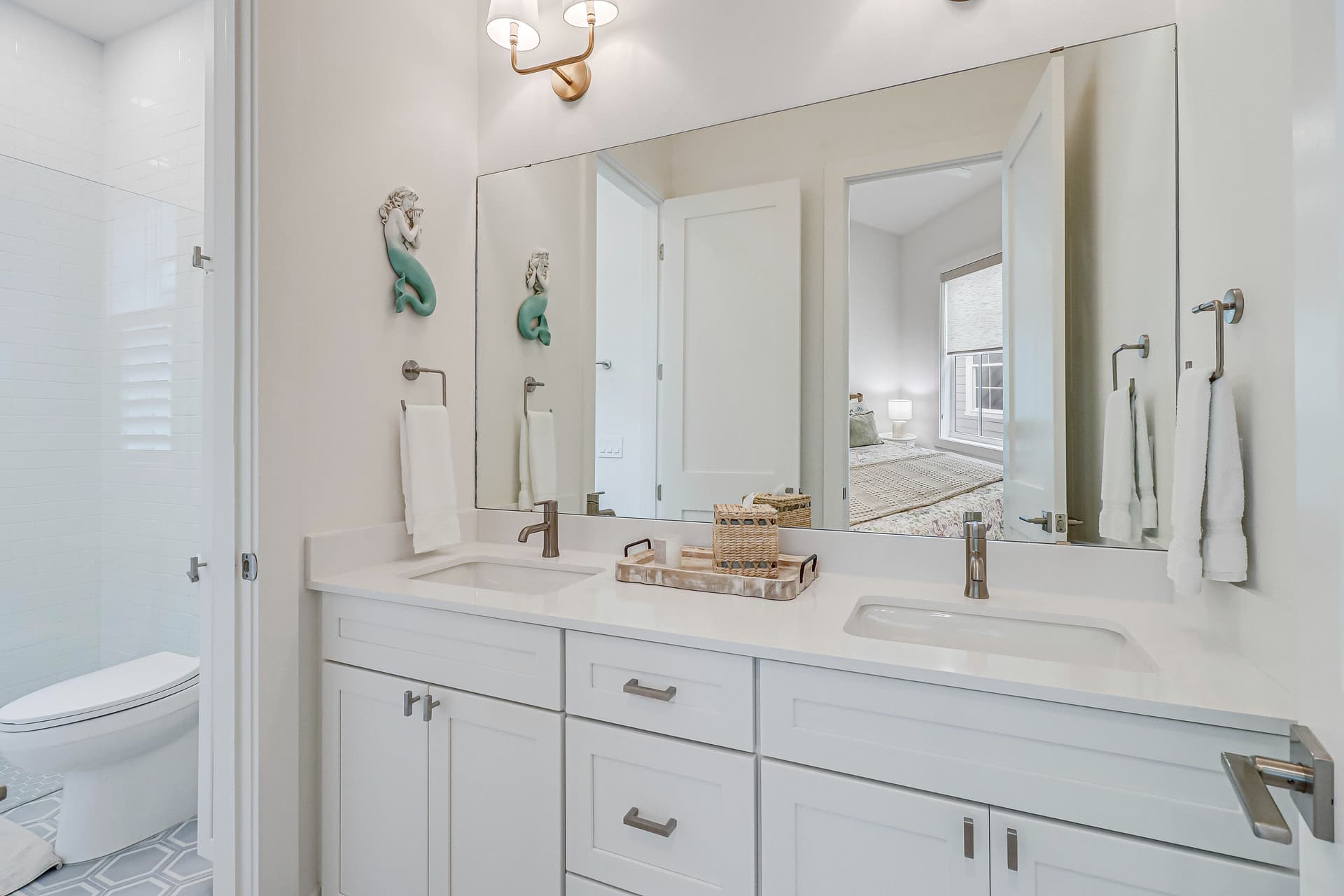 Meet Out Back - Image 36