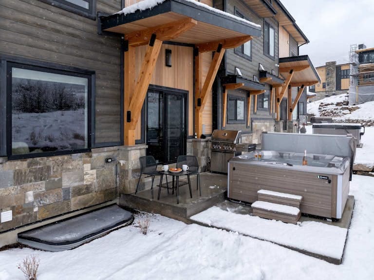 Luxury Alpine Escape - Image 2