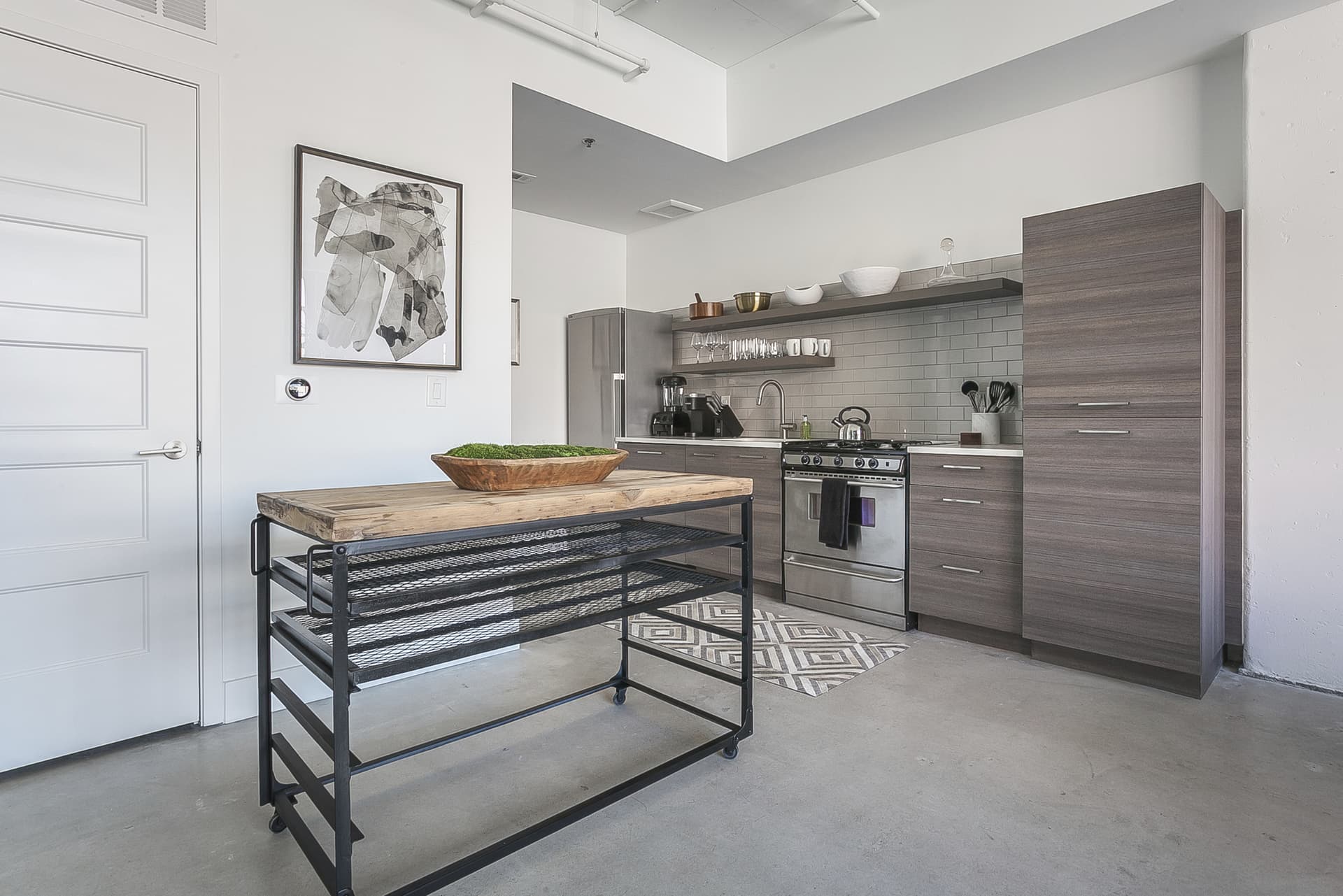 Mid Century Vintage - Image 5