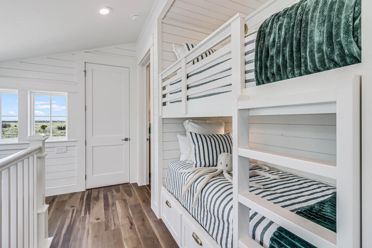 Mint Julep - Image 32