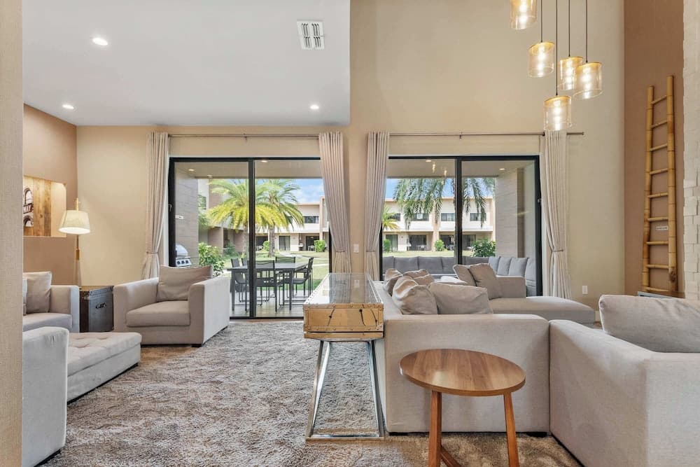 Chic Dream Villa - Image 9