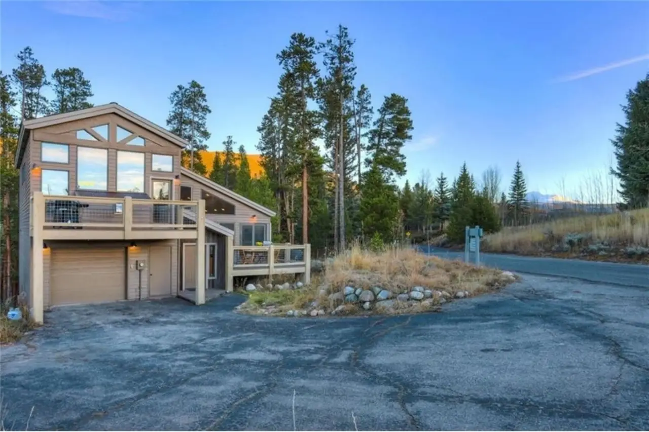 Powder and Par - Image 2