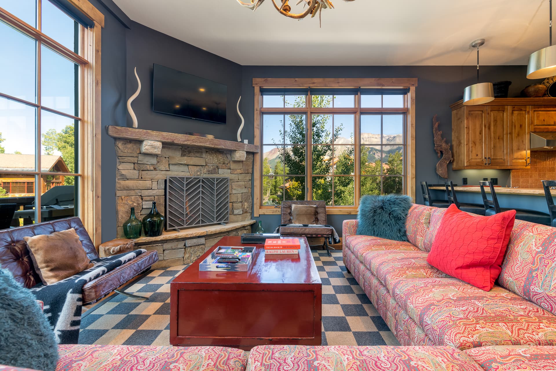 Lost Chalet at Belvedere - Image 2