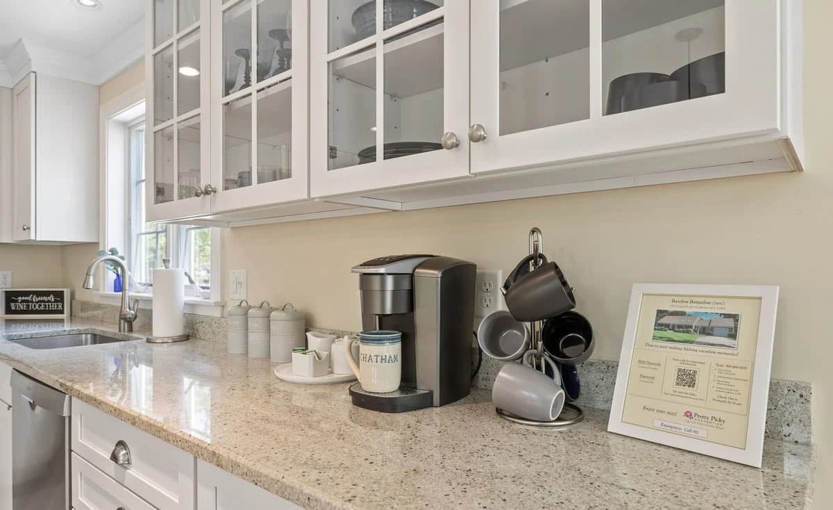 Barefoot Bungalow - Image 11