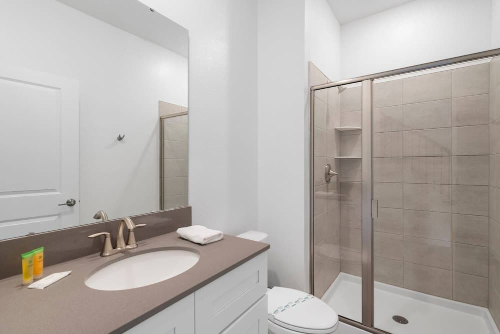 Modern Scrapbook Villa - Image 14