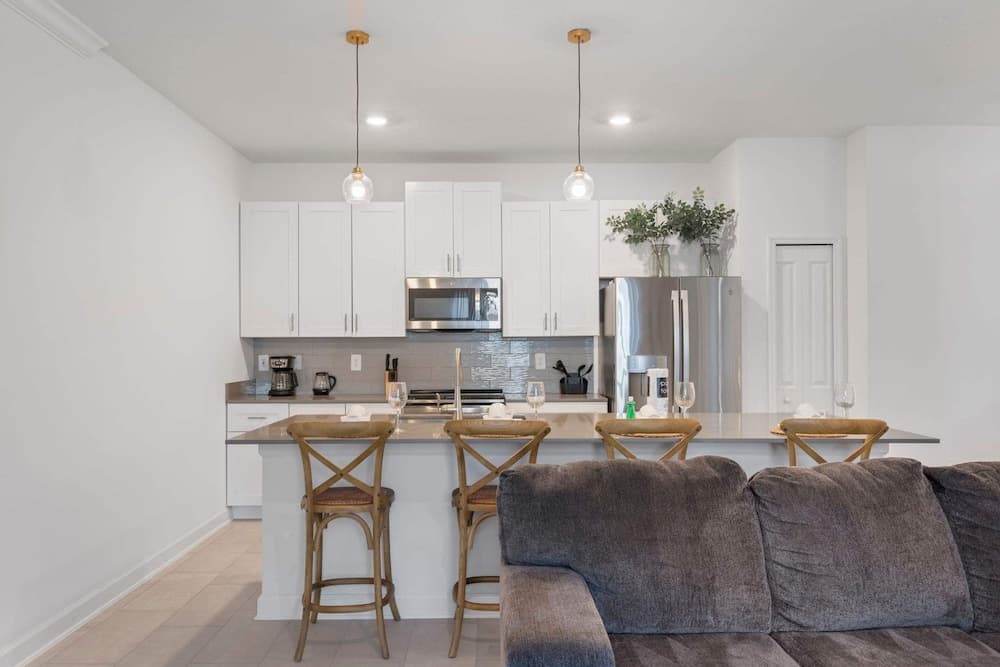 Modern Scrapbook Villa - Image 5