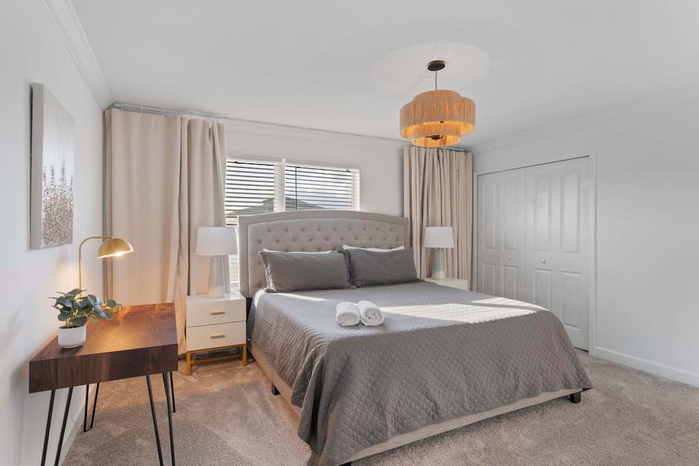 Modern Scrapbook Villa - Image 4