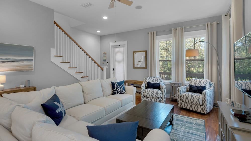 Three Mermaids Haven - Image 4