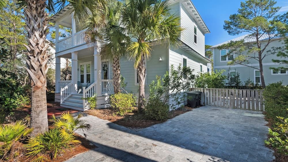 Three Mermaids Haven - Image 32