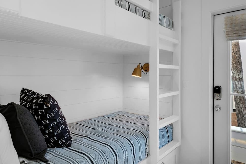 Apres Sea - Image 20