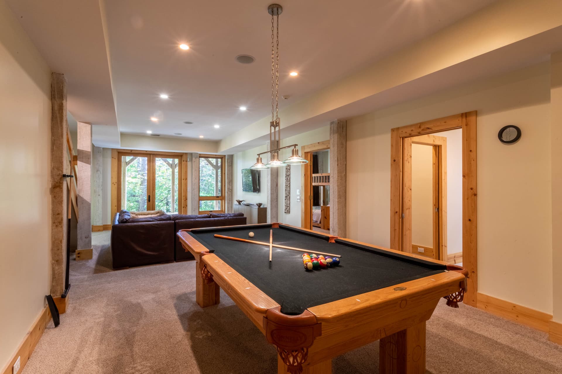 Modern Cedar House - Image 4