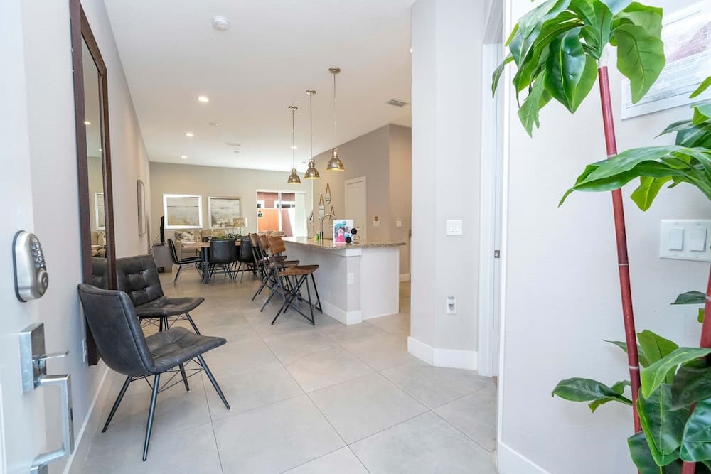 Fantasy Friends Villa - Image 4