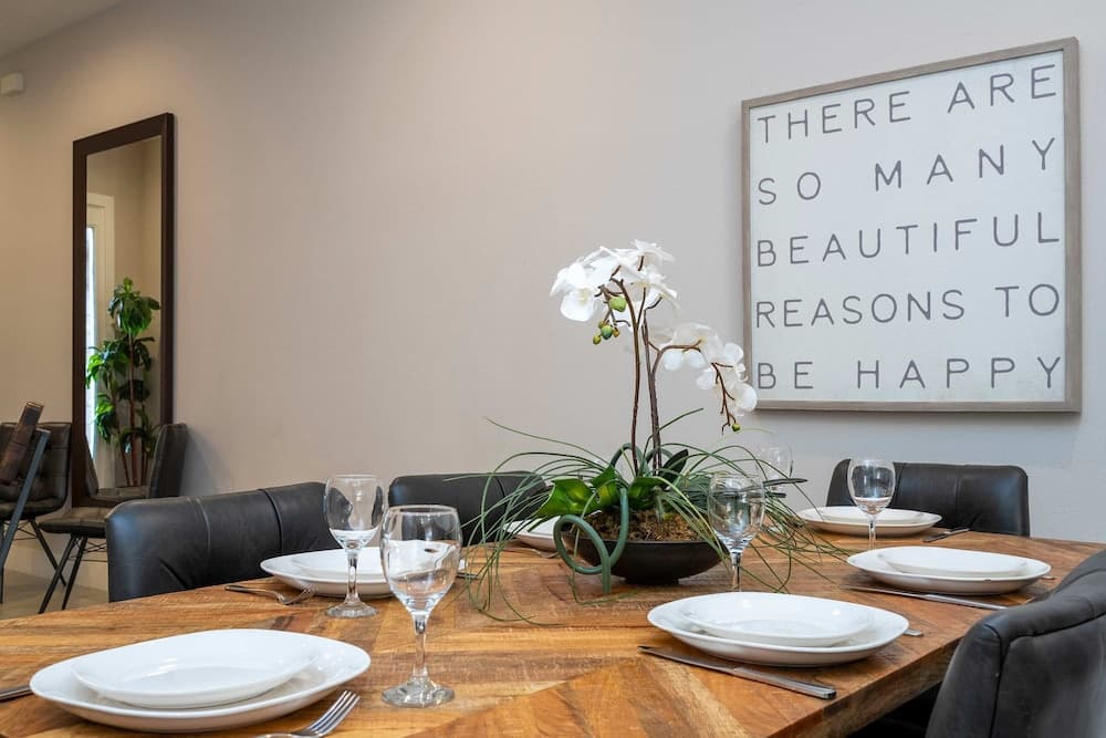 Fantasy Friends Villa - Image 9