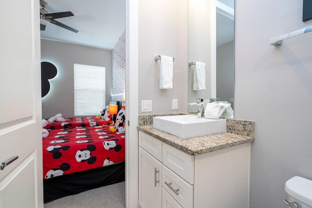 Fantasy Friends Villa - Image 24